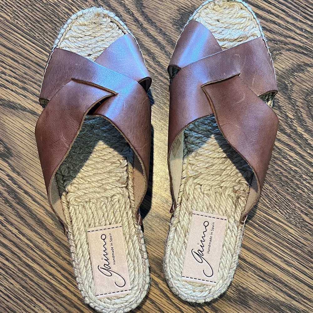 Brown Leather Espadrille Sandals Size 41 Never Worn Made in Spain